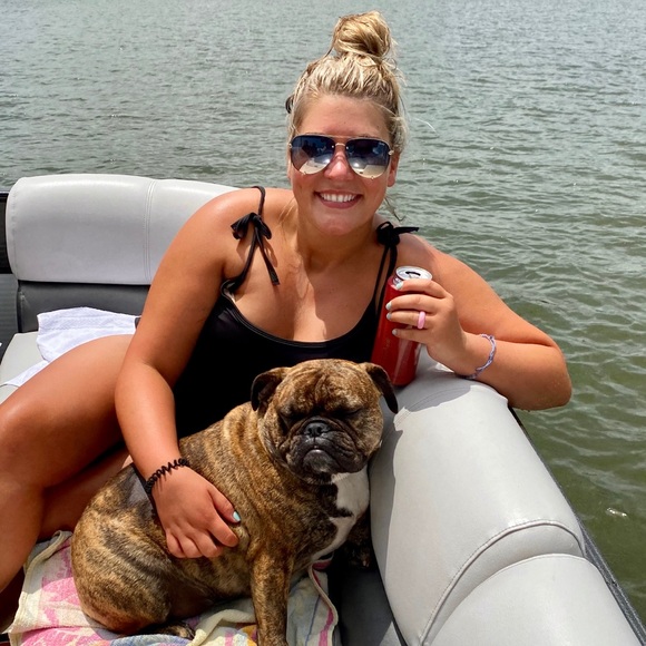 Meet your Posher, Treyana - Picture 5 of 5